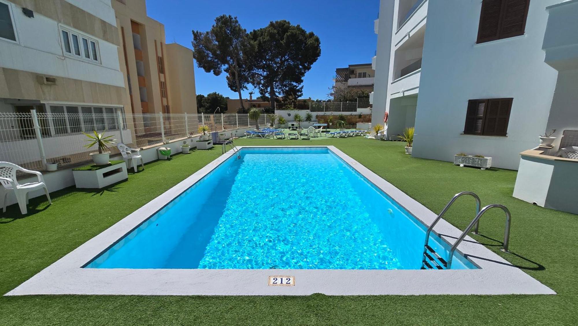 Marina Palmanova Apartamentos Екстер'єр фото