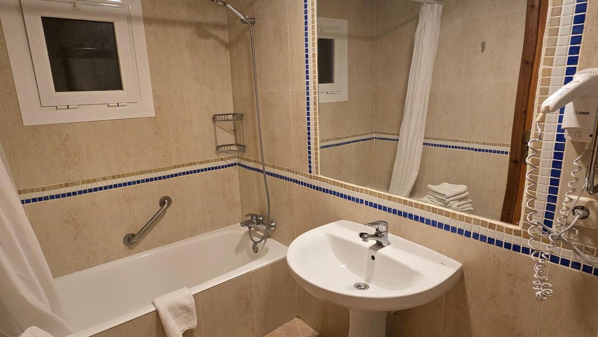 Marina Palmanova Apartamentos Екстер'єр фото