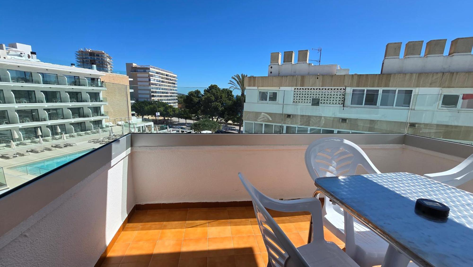 Marina Palmanova Apartamentos Екстер'єр фото