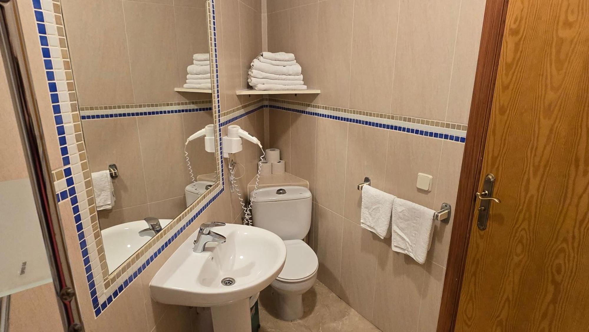 Marina Palmanova Apartamentos Екстер'єр фото