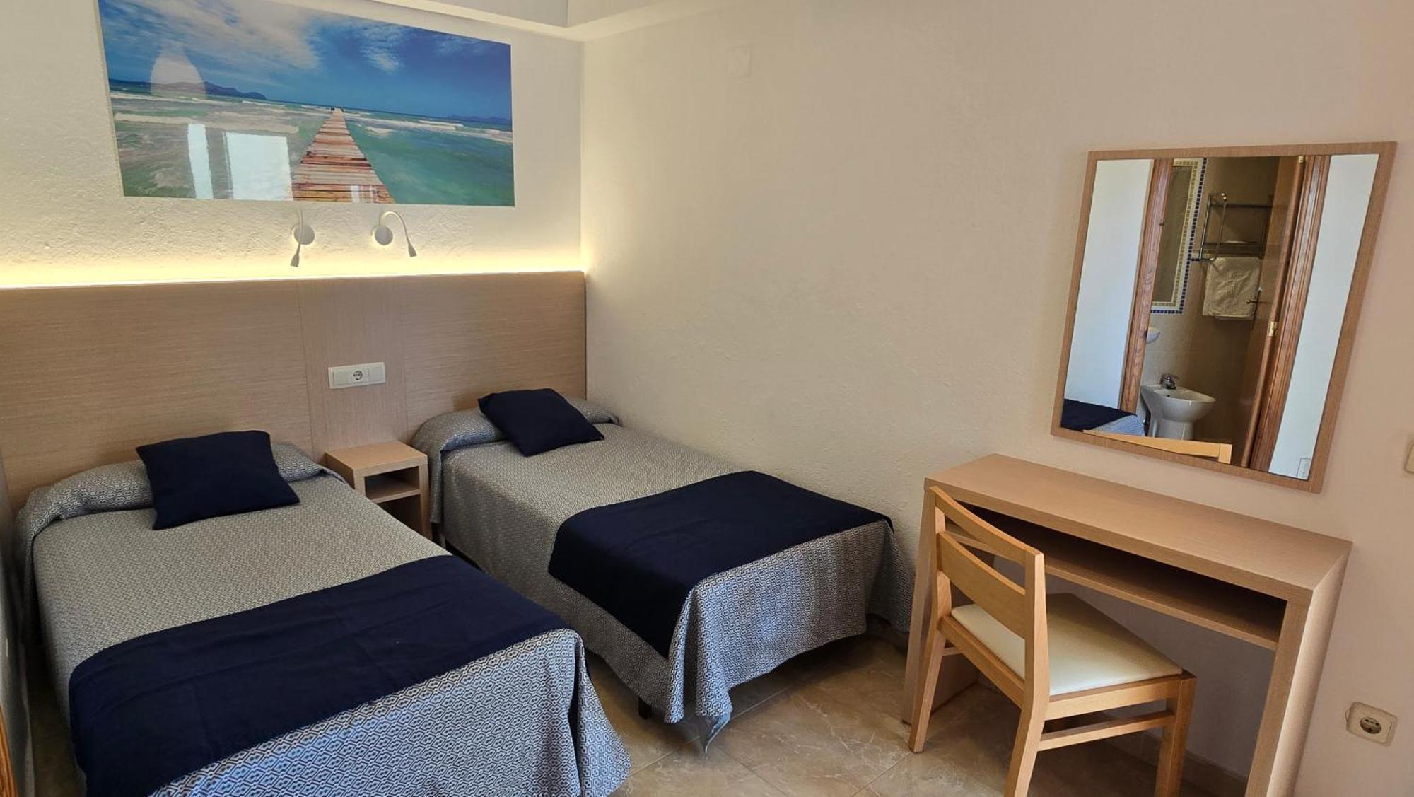 Marina Palmanova Apartamentos Екстер'єр фото