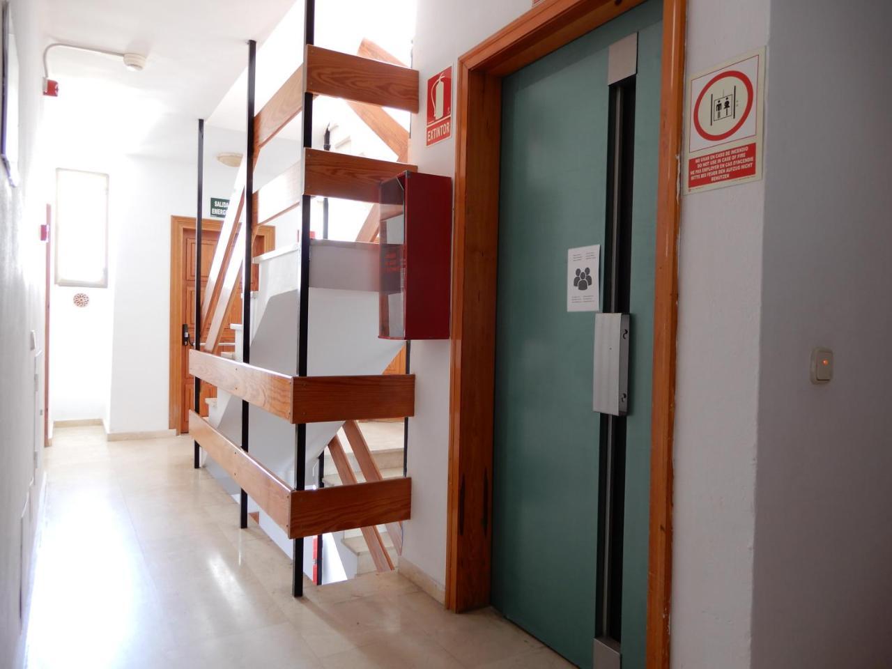 Marina Palmanova Apartamentos Екстер'єр фото
